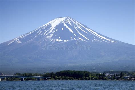 Lake Kawaguchi in Japan stock photo. Image of dingies - 206531918