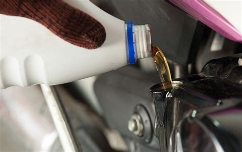 Best Motorcycle Oil For 2023 - Reviews And Buying Guide