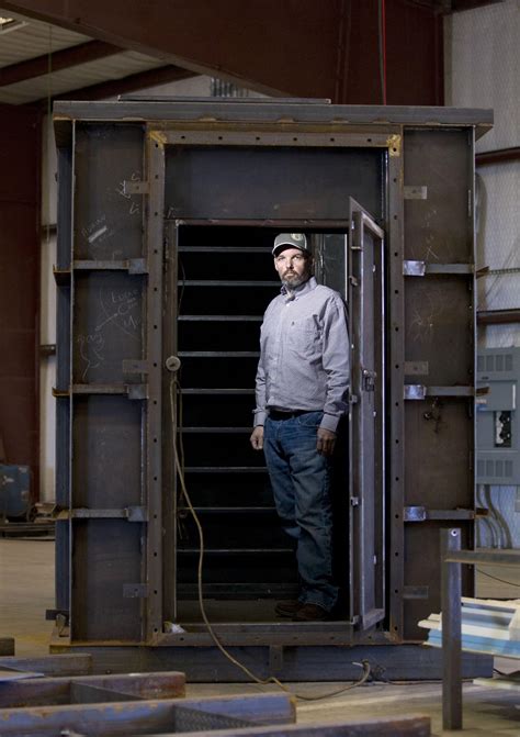 Bomb-shelter builder stays busy as customers prep for ‘Trumpocalypse ...