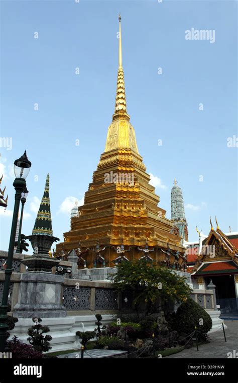 Inside the Grand Palace complex, Bangkok, Thailand Stock Photo - Alamy