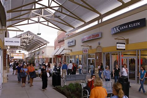 Complete List Of Stores Located At Houston Premium Outlets® - A ...