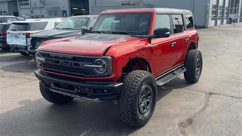 Ford Bronco Raptor Without Fender Flares Shows How Wide That Track ...