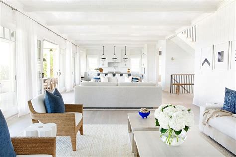 Hamptons Decorating Style: 8 Tips for the Classic Look - Decorilla ...