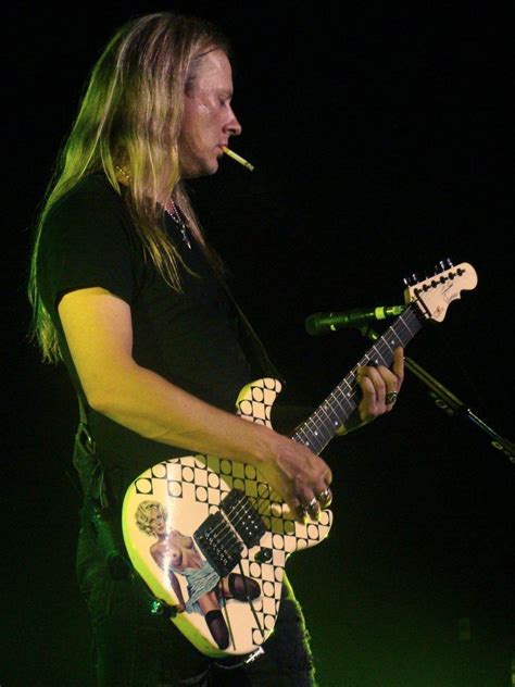 Jerry Cantrell | Jerry cantrell, Alice in chains, Famous guitarists