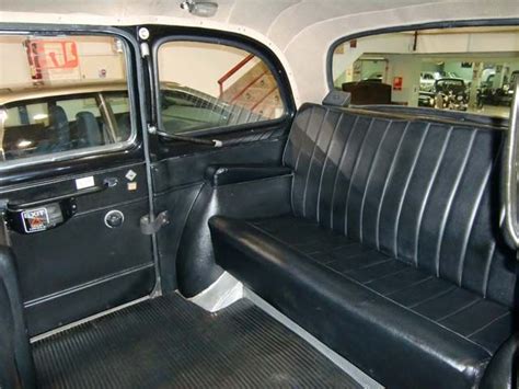 AUSTIN FX4 LONDON TAXI - 1978 | Motor diesel, Taxis, Coches clásicos