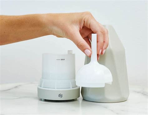 Guide: How To Clean Essential Oil Diffuser | Edens Garden