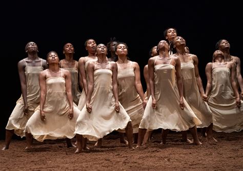 Dance Review: COMMON GROUND(S) / THE RITE OF SPRING (Pina Bausch Tour ...