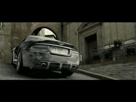 Quantum of Solace Car chase - YouTube