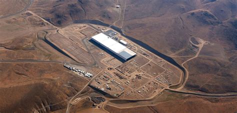 Tesla Gigafactory tour, remarks by Elon Musk and JB Straubel, and more ...