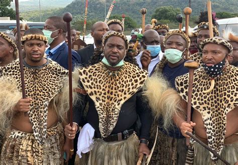 ZULU QUEEN: MANTFOMBI DLAMINI-ZULU BURIED AMID SUCCESSION ROW