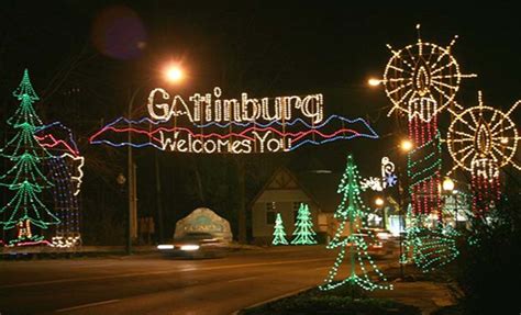 3-Night Gatlinburg Getaway and trolley ride - stay at River Terrace Resort