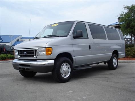 FORD E-350 ECONOLINE PASSENGER VAN - PlanetCarsz