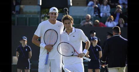 Nicolas Mahut et John Isner, à Wimbledon en juin 2010 - Purepeople