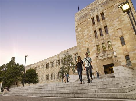 Getting into University of Queensland with Our Premiere ISAT Course