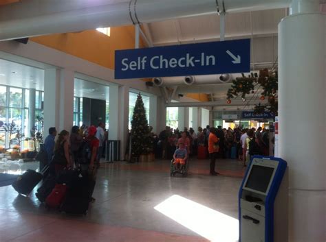 Foreigners upon departure at Curacao International Airport. Tourism ...