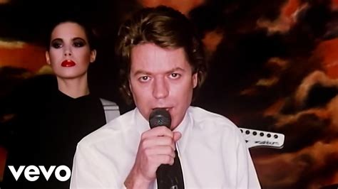 Robert Palmer - Addicted To Love Chords - Chordify