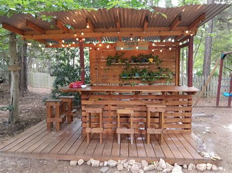 Backyard Bar/Cabana with plant shelves | Backyard patio designs ...