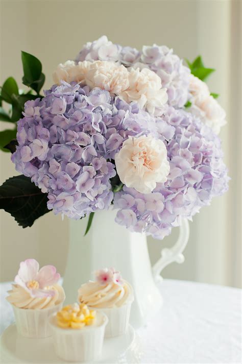 21 Fresh Cut Spring Flower Arrangements and Bouquets | Mom Spark - Mom ...