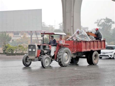 Road accident: Tractor-trolley crushes biker to death