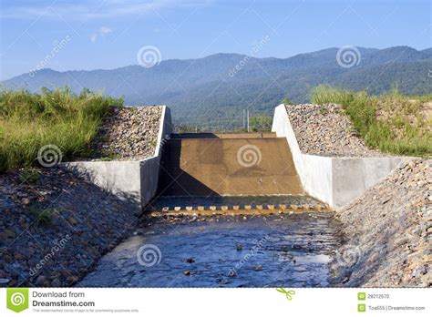 Irrigation canal stock photo. Image of canal, bridges - 28212570