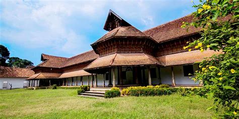 Kuthiramalika (Puthenmalika) Palace Museum Trivandrum (Timings, History ...