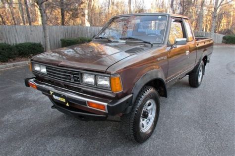 $5,900 1981 Datsun 720 DX King Cab 4×4 | Barn Finds