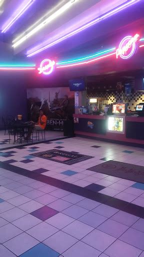 Movie Theater «Regal Cinemas Elmwood Center 16», reviews and photos ...