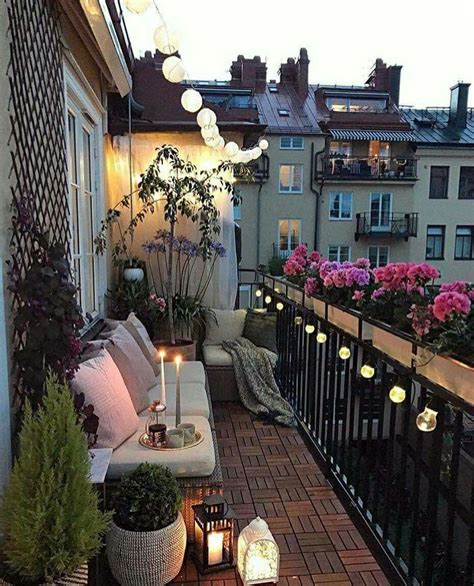 Pin by Katja Preangelo on Balkon | Small balcony garden, Apartment ...