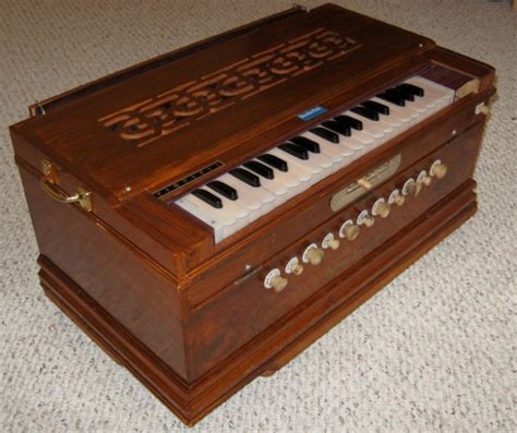 Types of Harmoniums :: Tucson Harmonium