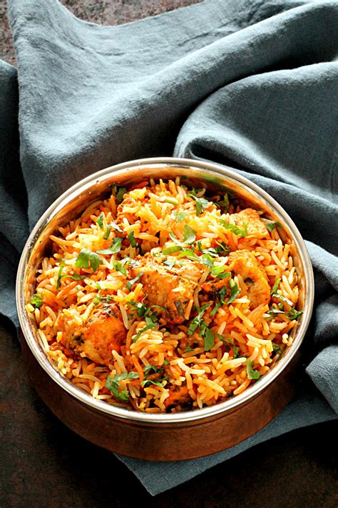 Chocolate & Chillies: Chicken Tikka / Tandoori Chicken Biryani - Dum Style