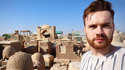 Eerie Visit to the World’s Largest Cemetery in NAJAF, IRAQ 🇮🇶 ٱلنَّجَف ...