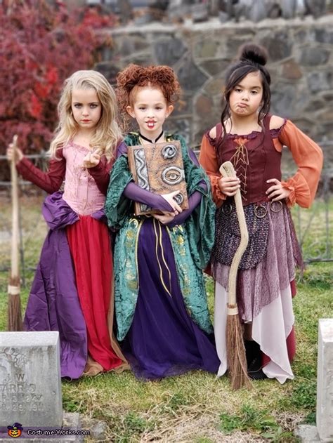 Mary Sanderson Sisters Costumes