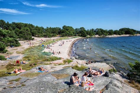 A Day Trip to Sandhamn, Sweden – Earth Trekkers