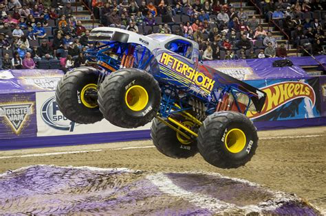 Monster Jam: Get 25% off tickets to the 2017 Portland Show - Frugal ...