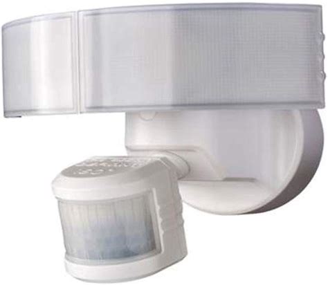 Defiant LED Motion Security Light, Security Lighting - Amazon Canada