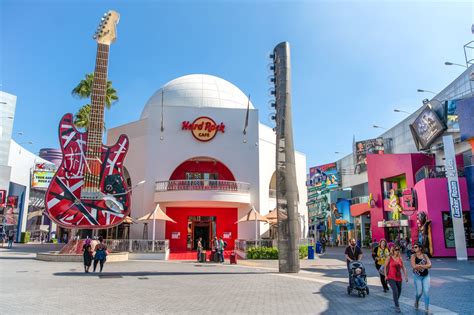 Universal CityWalk Hollywood in Los Angeles - Nonstop Entertainment ...