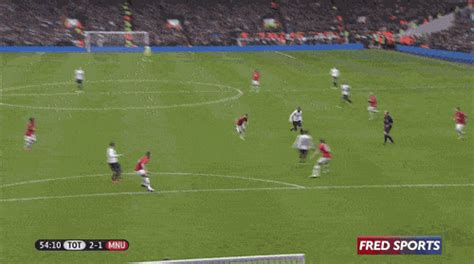 The Most Beautiful Football Goals In GIFs