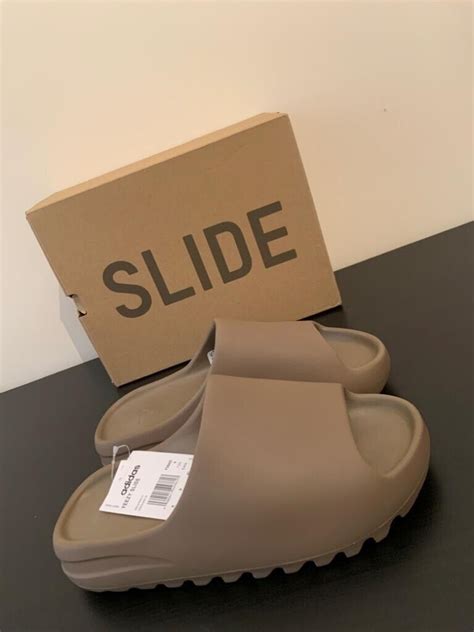 Yeezy Slides Size 9 | in Mansfield, Nottinghamshire | Gumtree