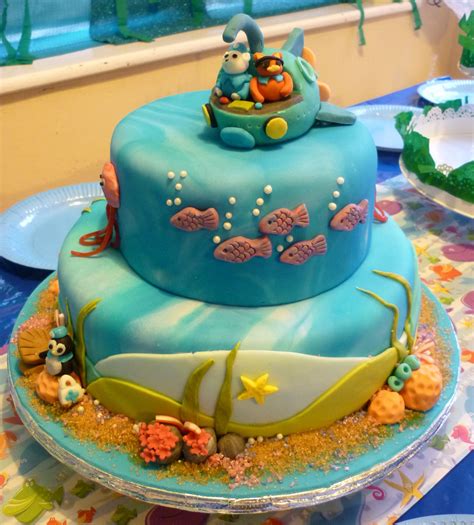 I like the water effect on this icing. Octonauts Birthday Party, Fish ...