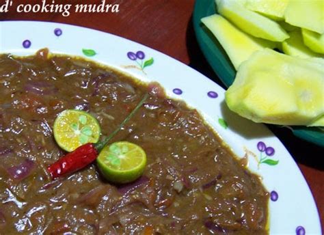 DCookingMudra: Tita Tin-tin's Ginisang Bagoong Isda (Fish Paste Saute')