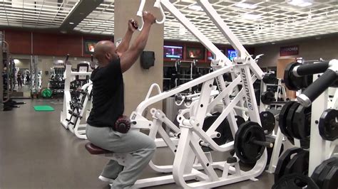 Plate Loaded Lat Pulldowns - YouTube