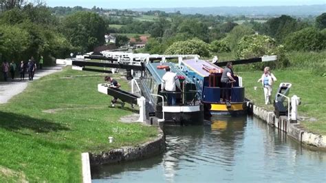 √ Bradford On Avon Canal Walk