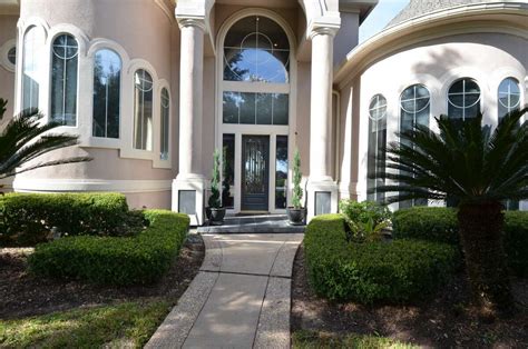 NBA legend Charles Barkley's former Sugar Land house for sale