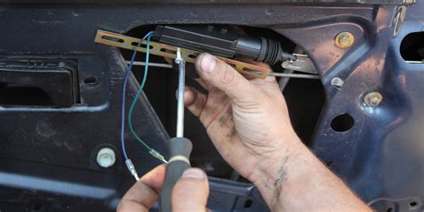 How Much Does It Cost To Repair Or Replace Your Car Door Lock?