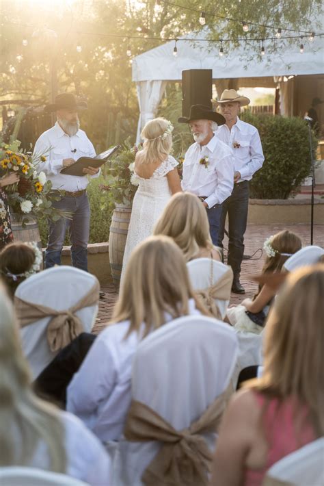 Mary + J. David | Cave Creek, Arizona Wedding – Kaylin Lindsey