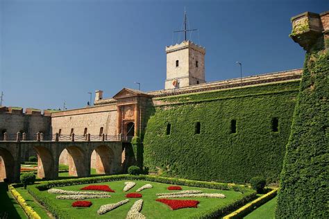 ¿Qué historia hay detrás del Castillo de Montjuïc?