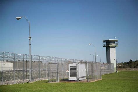 Texas prison investigators probe Polunsky Unit inmate’s death as ...