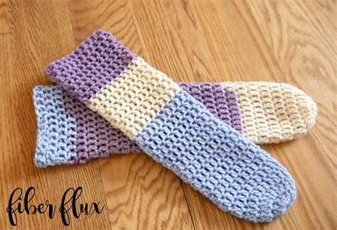 Fiber Flux: Free Crochet Pattern...Home All Day Slipper Socks!