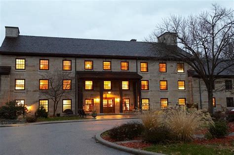 SPRING MILL INN - Hotel Reviews (Mitchell, IN)