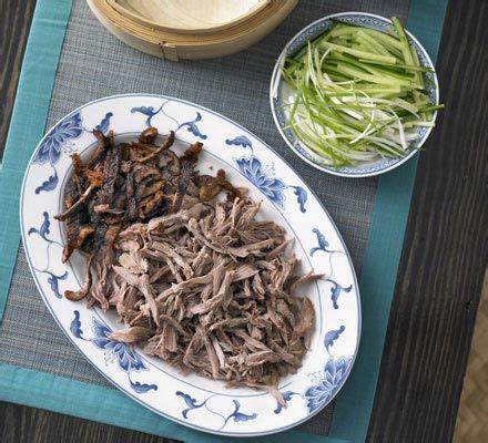 Set out all the elements of this classic Chinese recipe on the table ...